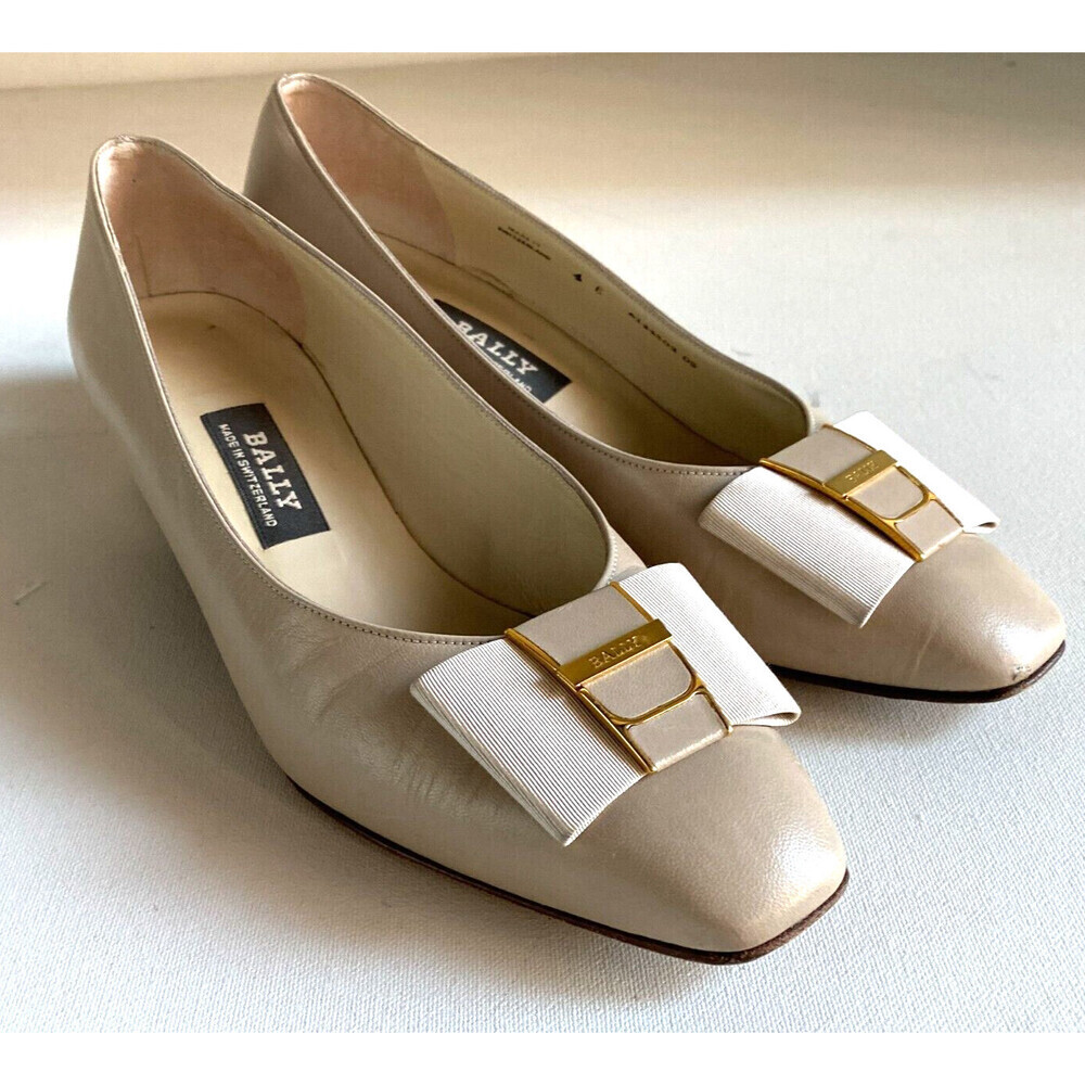 Vintage Bally Switzerland Bow Detail Low Heel Leather Loafers 6.5 Extra Wide.